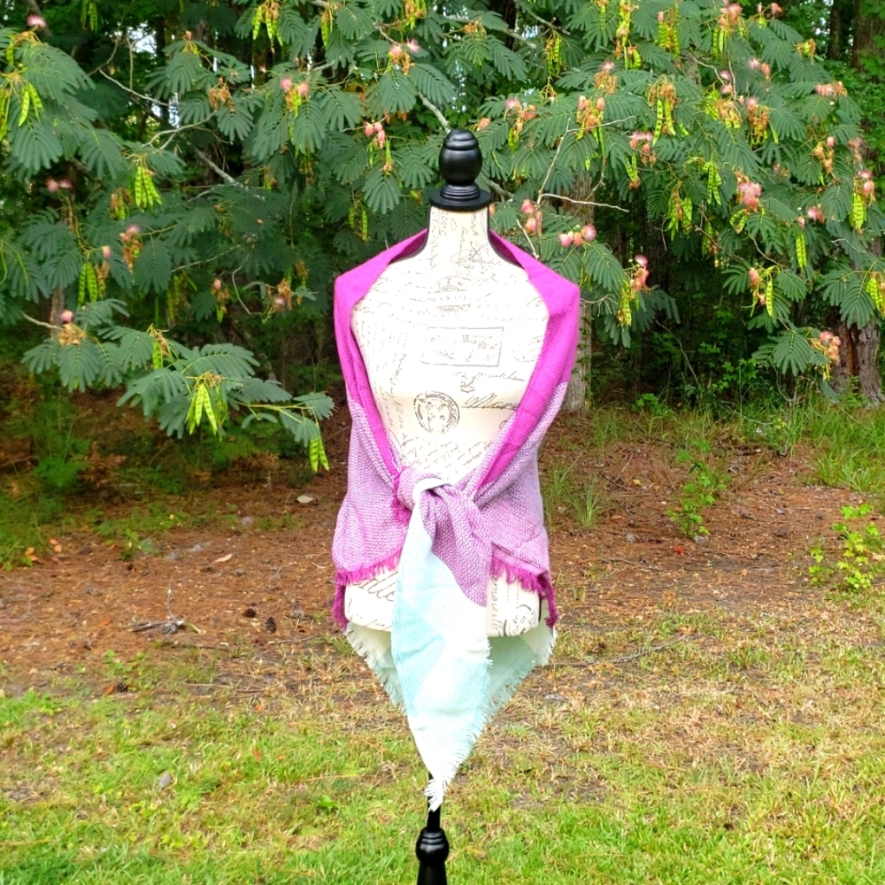 Wander Agio Lady's Scarf In Split Pattern of Colors